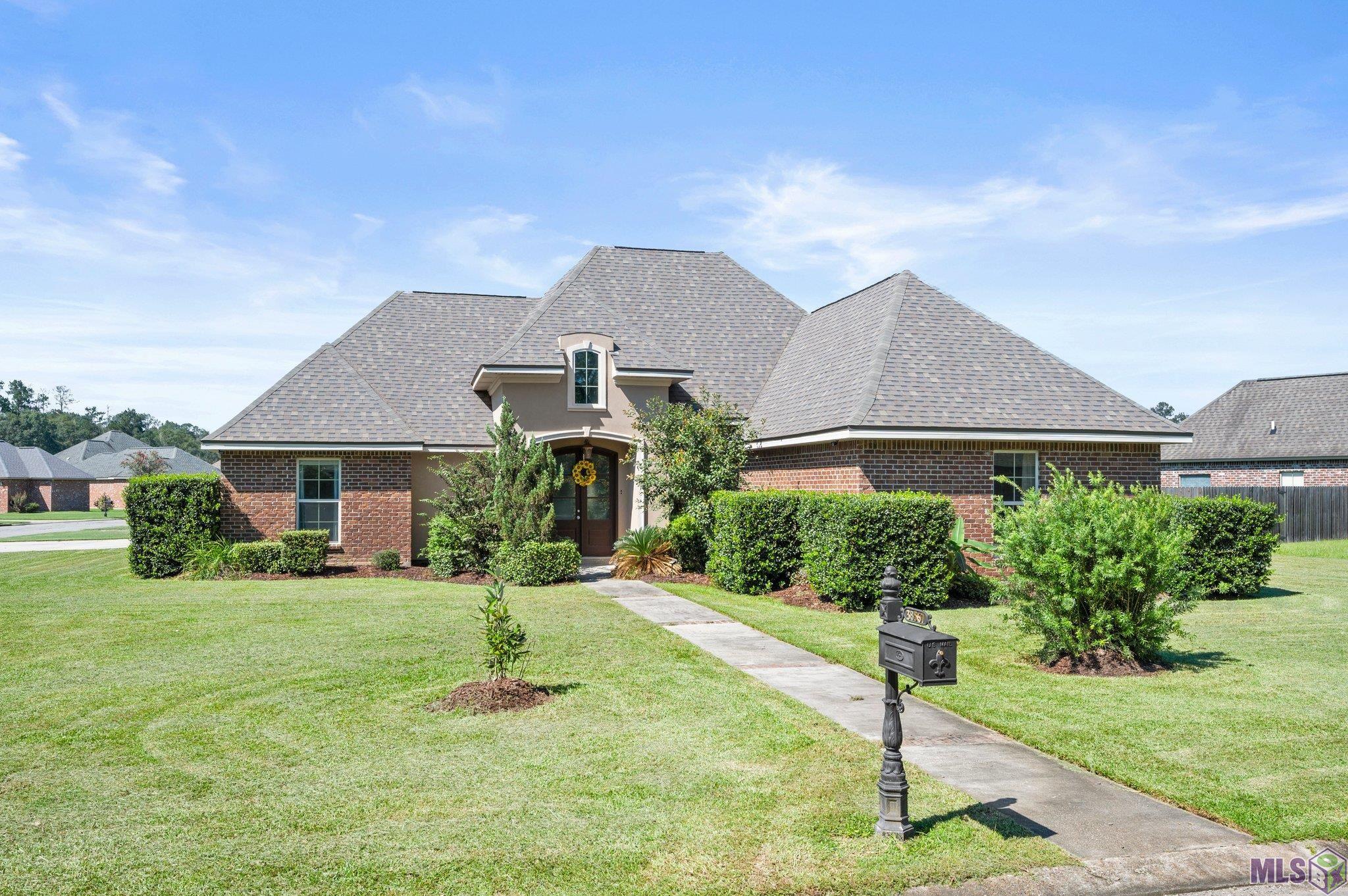 38567 Red Bud Ln, Denham Springs, Louisiana image 3