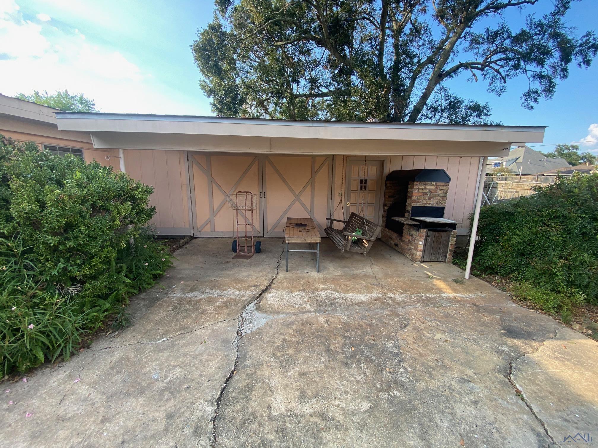 2020 Maple St, Morgan City, Louisiana image 11