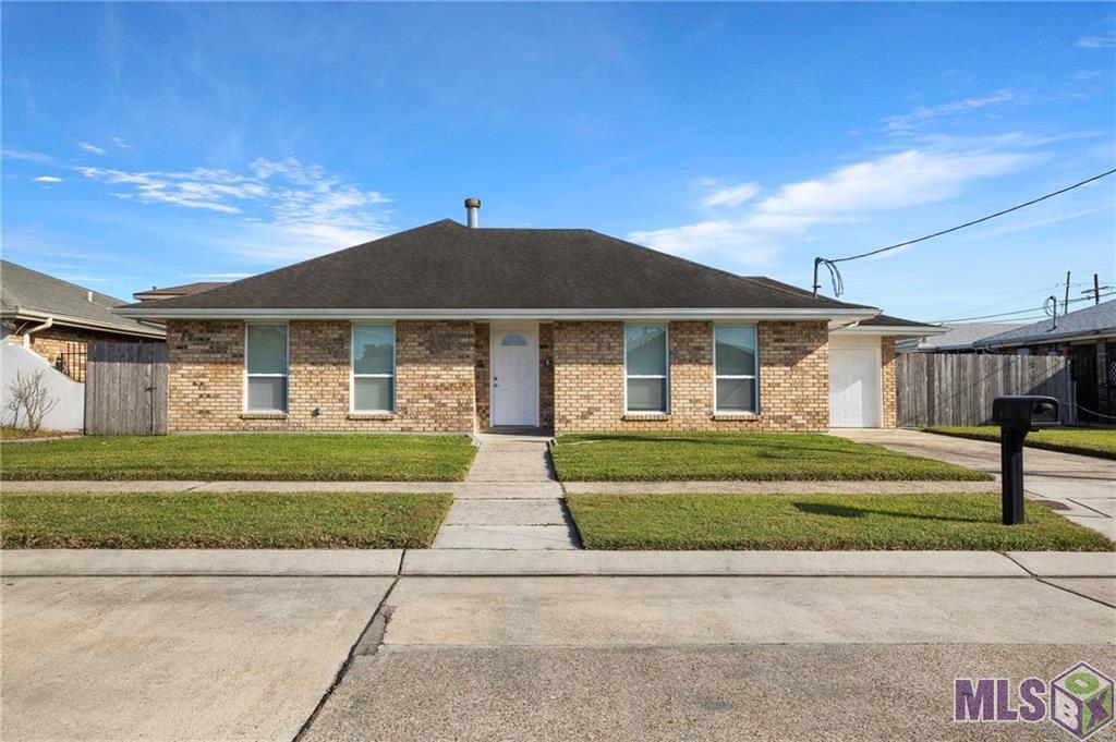 3809 Lena Drive, Chalmette, Louisiana image 1