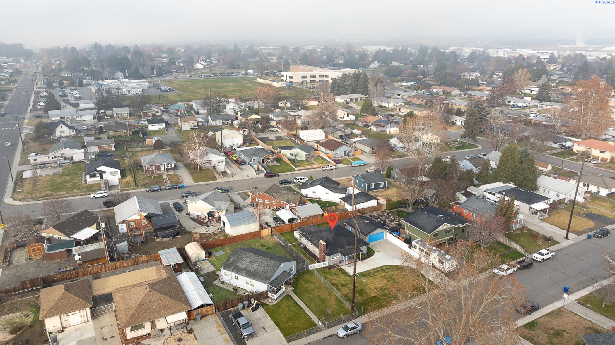 Richland, Washington 99354, United States, 3 Bedrooms Bedrooms, ,1 BathroomBathrooms,Residential,Pending,17414