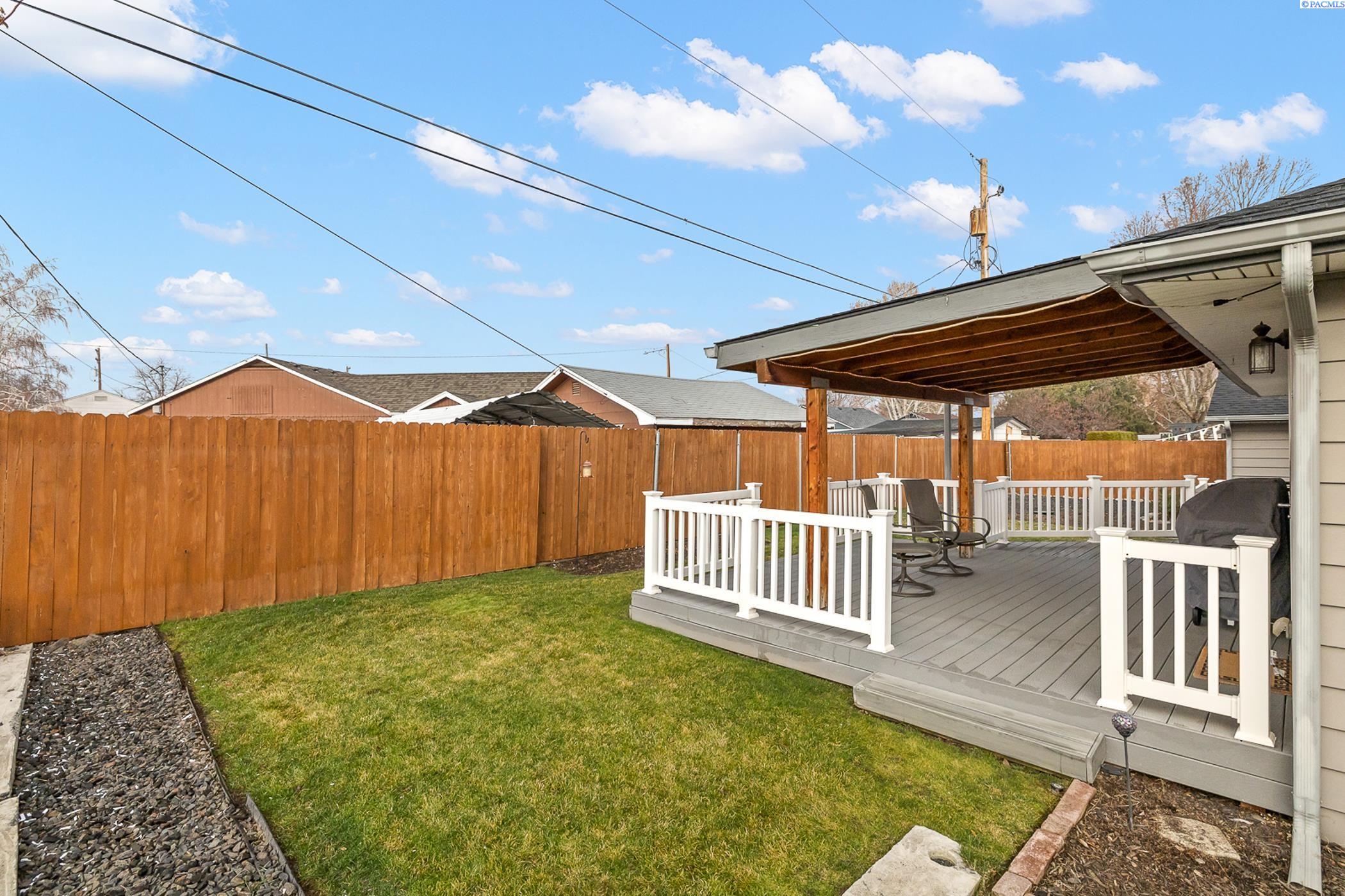 Richland, Washington 99354, United States, 3 Bedrooms Bedrooms, ,1 BathroomBathrooms,Residential,Pending,17414