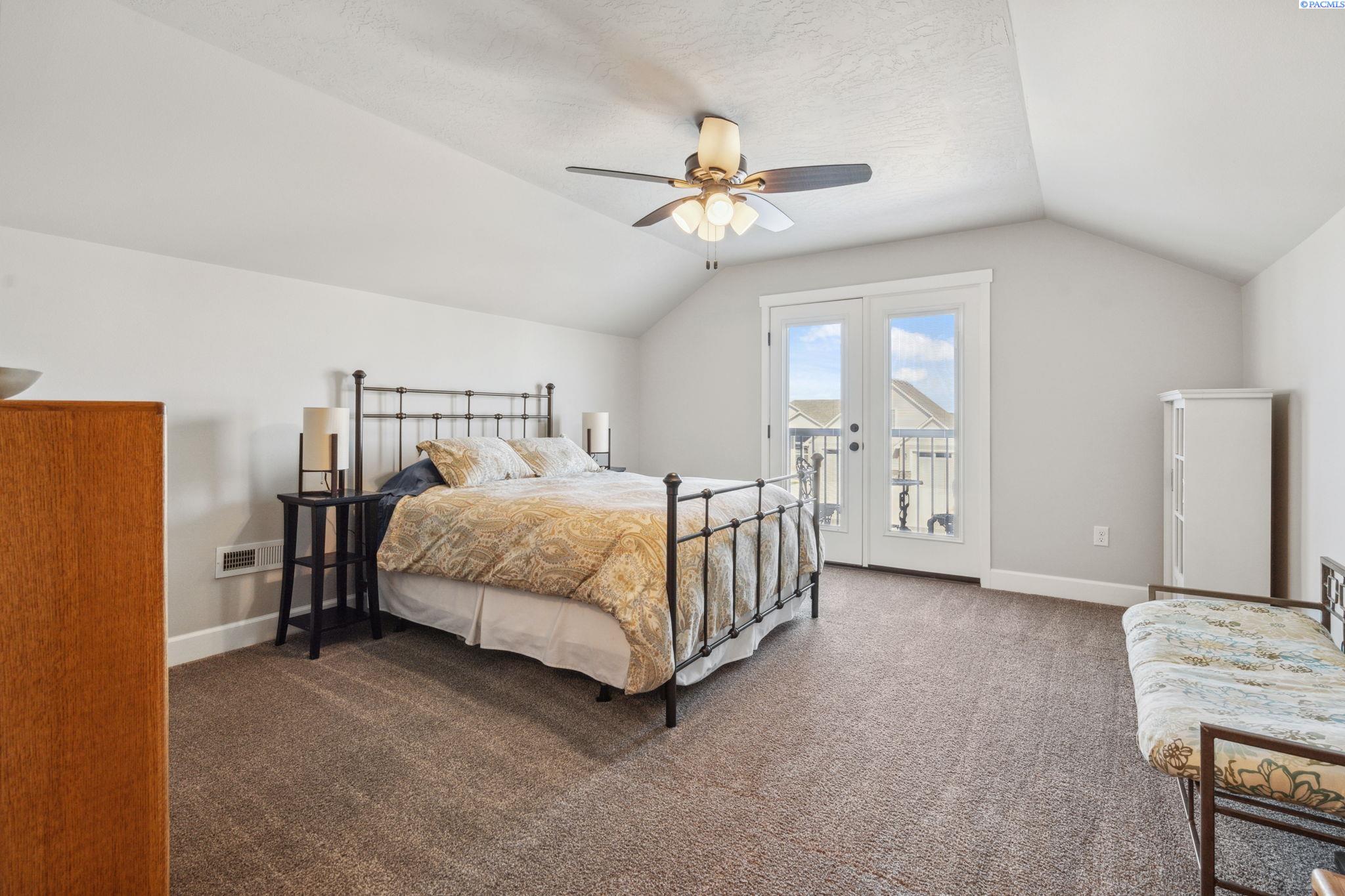 Pasco, Washington 99301, United States, 4 Bedrooms Bedrooms, ,3 BathroomsBathrooms,Residential,Active,124903