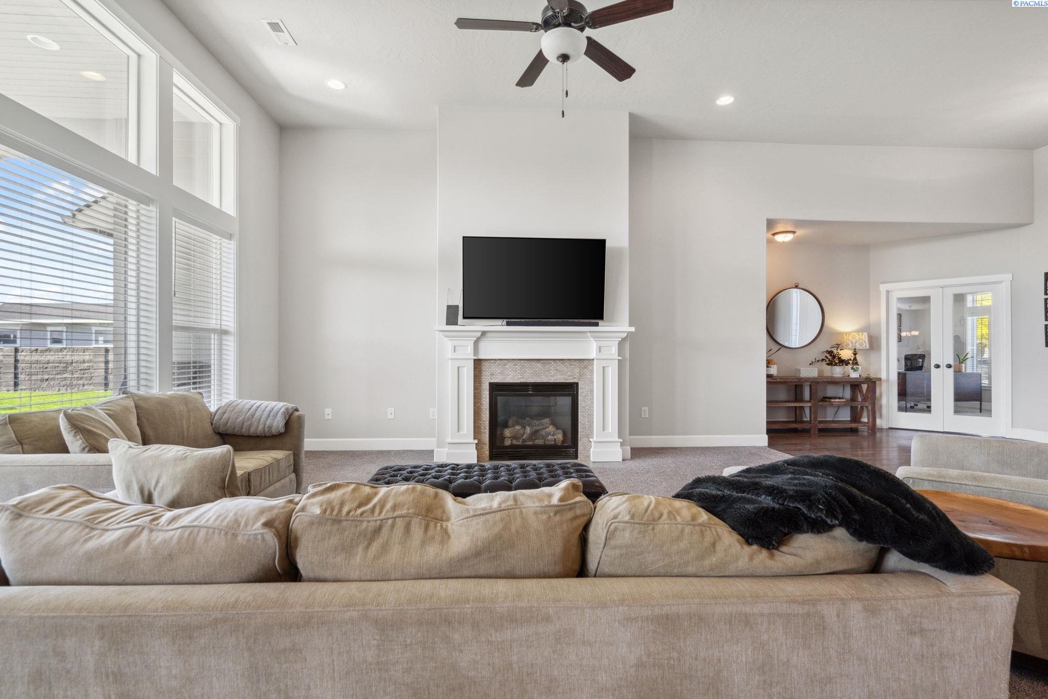 Pasco, Washington 99301, United States, 4 Bedrooms Bedrooms, ,3 BathroomsBathrooms,Residential,Active,124903