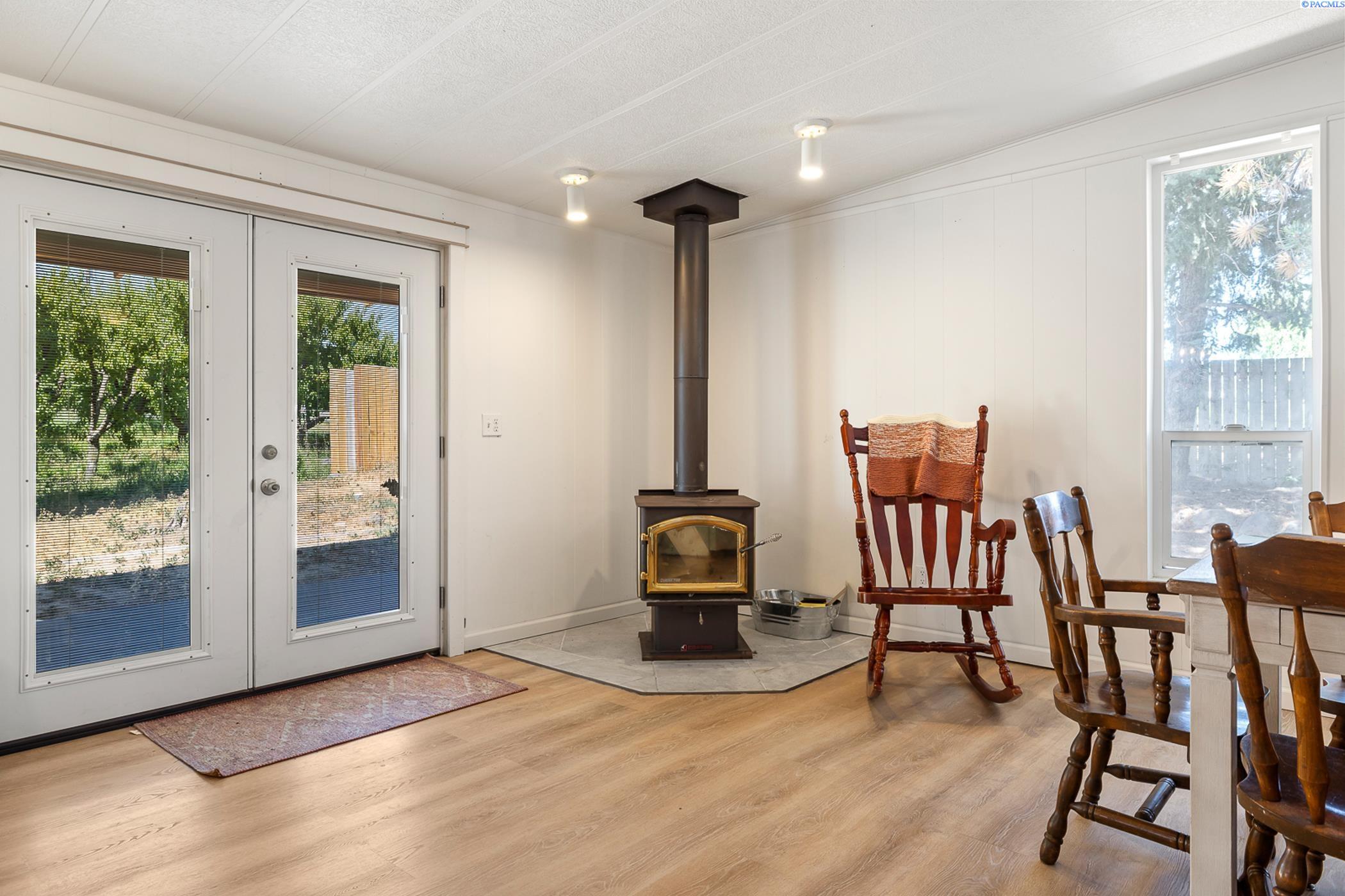 Benton City, Washington 99320, United States, 3 Bedrooms Bedrooms, ,2 BathroomsBathrooms,Residential,Active,178111