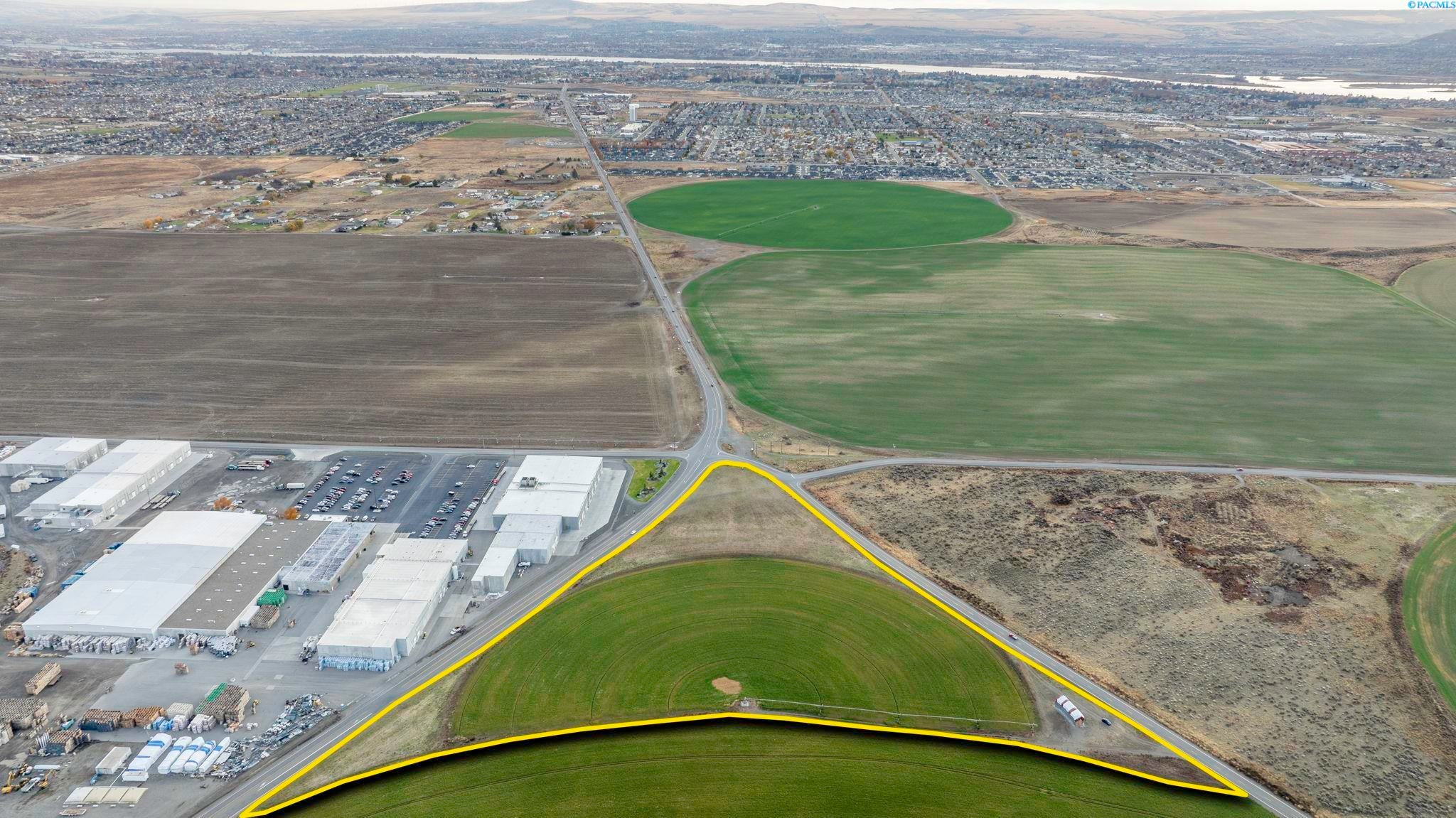 Photo 1 of 11 — NKA Road 68, Pasco, WA 99301