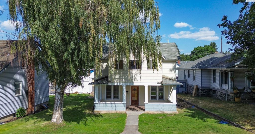 Photo of 703 S Lake St, Colfax, WA 99111 (MLS # 286168)