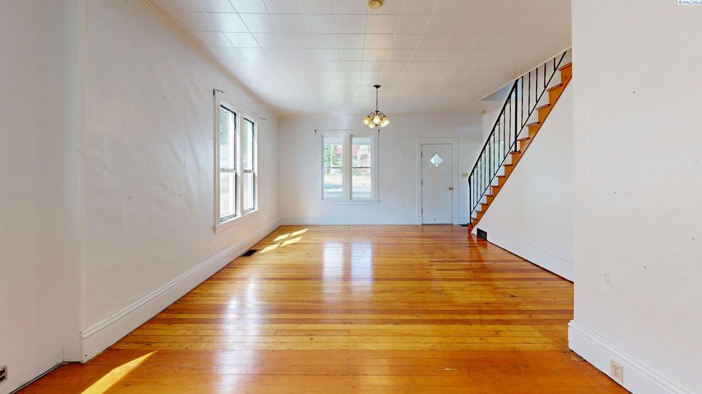 Photo of 703 S Lake St, Colfax, WA 99111 (MLS # 286168)