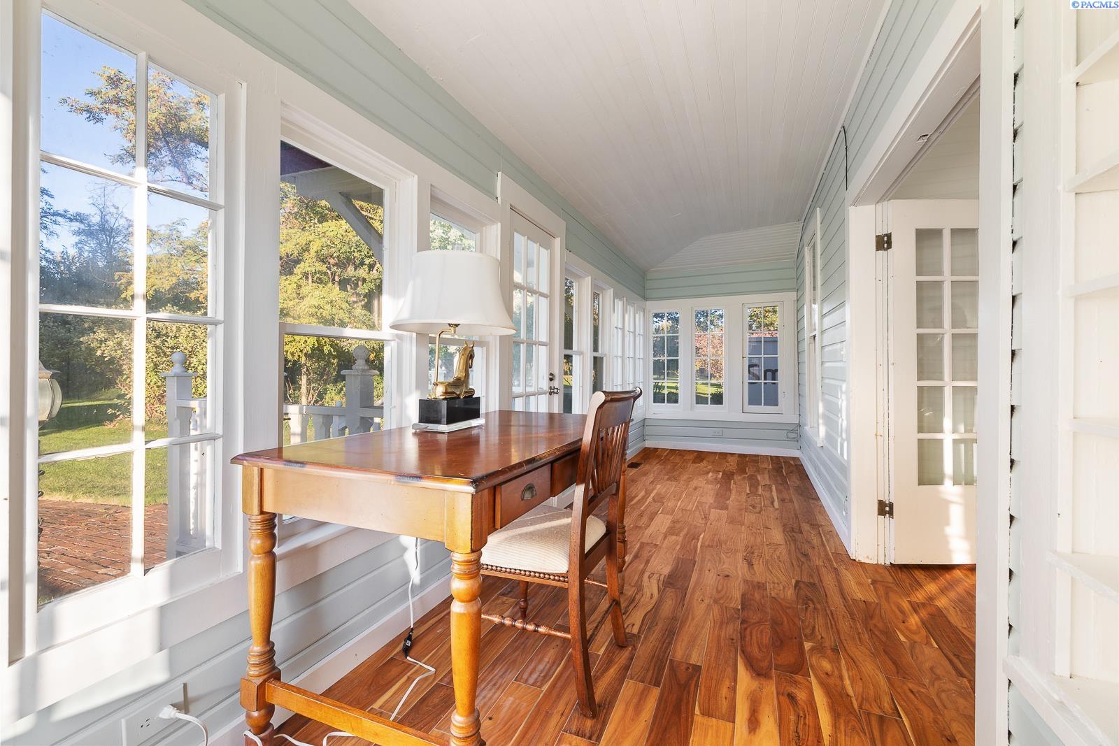 Benton City, Washington 99320, United States, 4 Bedrooms Bedrooms, ,3 BathroomsBathrooms,Residential,Pending,124854