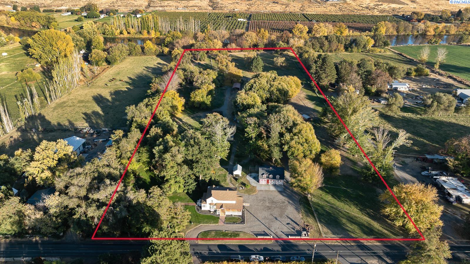 Benton City, Washington 99320, United States, 4 Bedrooms Bedrooms, ,3 BathroomsBathrooms,Residential,Pending,124854