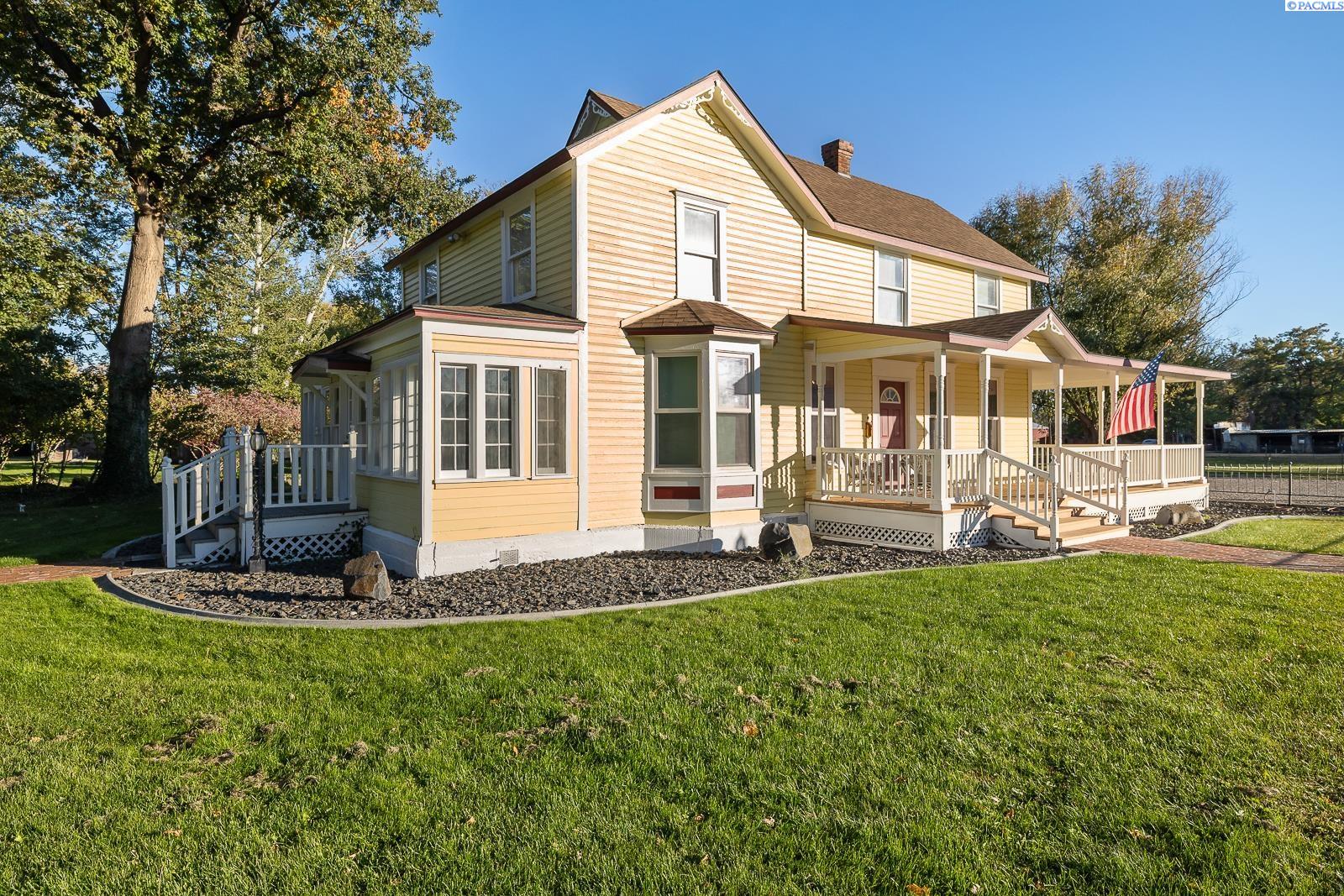 Benton City, Washington 99320, United States, 4 Bedrooms Bedrooms, ,3 BathroomsBathrooms,Residential,Pending,124854