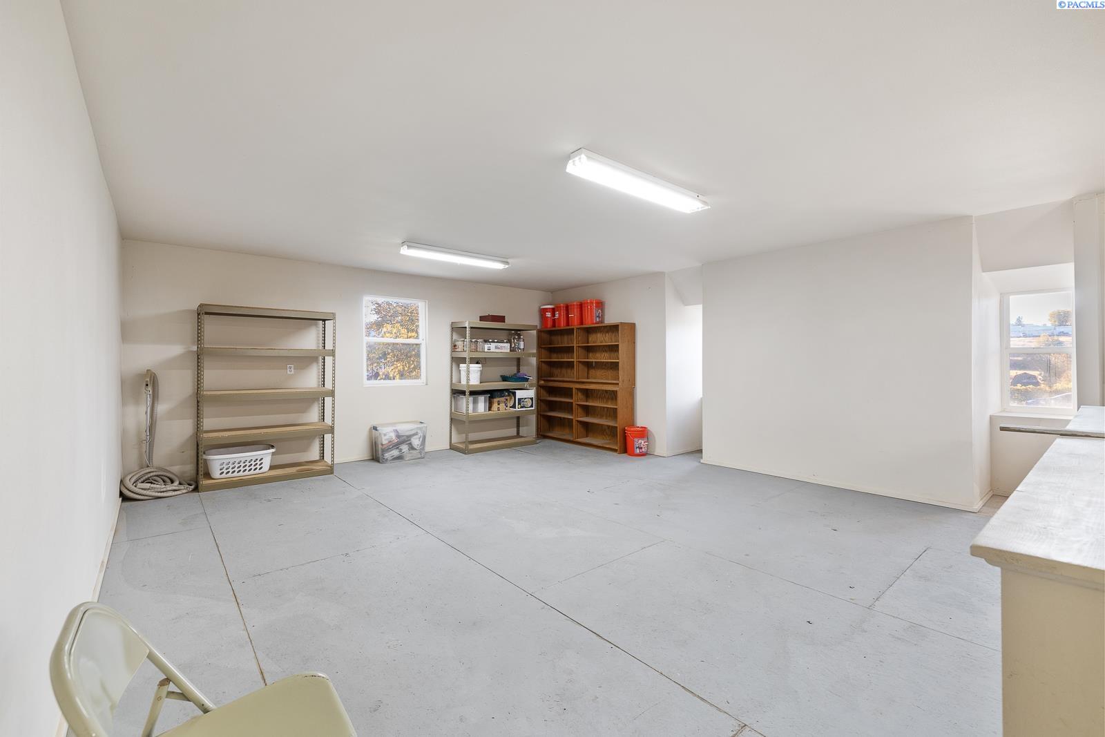 Benton City, Washington 99320, United States, 4 Bedrooms Bedrooms, ,3 BathroomsBathrooms,Residential,Pending,124854