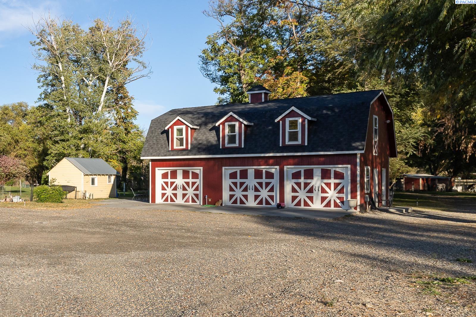 Benton City, Washington 99320, United States, 4 Bedrooms Bedrooms, ,3 BathroomsBathrooms,Residential,Pending,124854