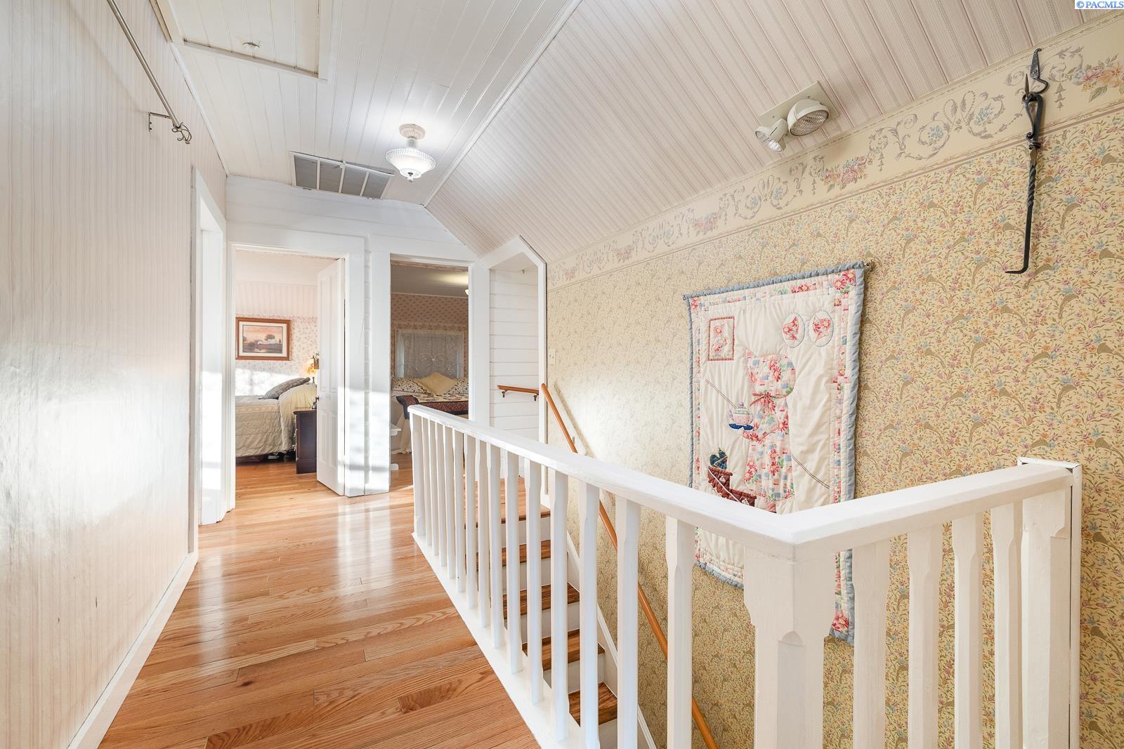 Benton City, Washington 99320, United States, 4 Bedrooms Bedrooms, ,3 BathroomsBathrooms,Residential,Pending,124854