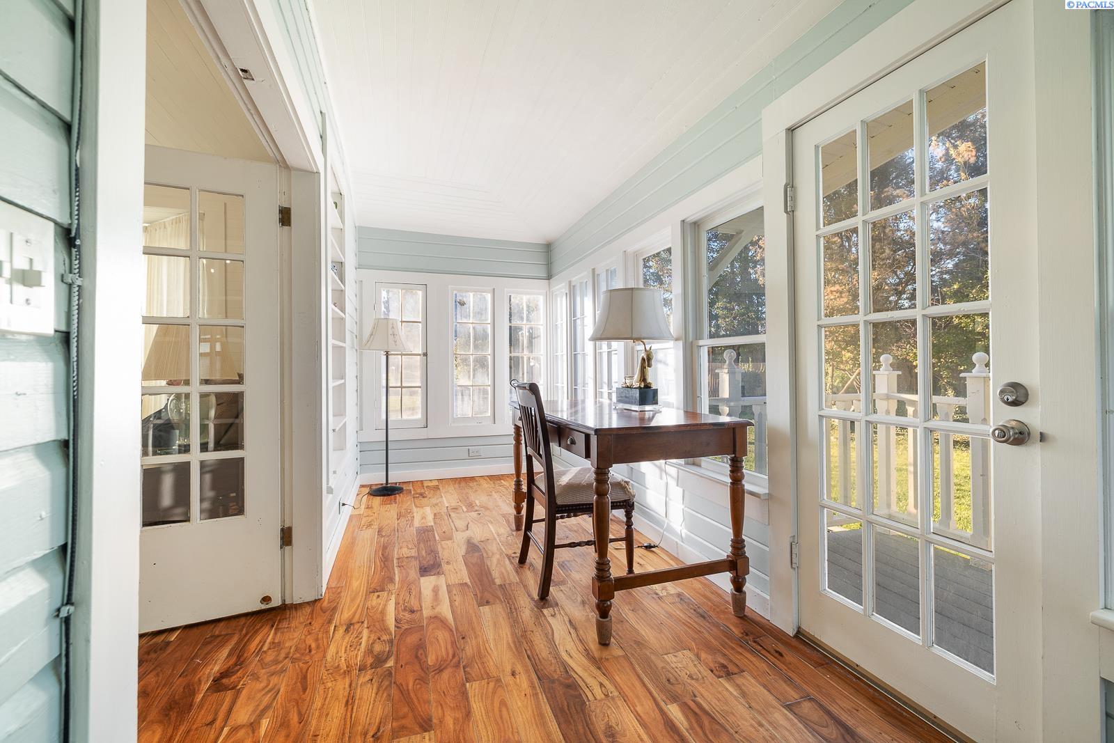 Benton City, Washington 99320, United States, 4 Bedrooms Bedrooms, ,3 BathroomsBathrooms,Residential,Pending,124854