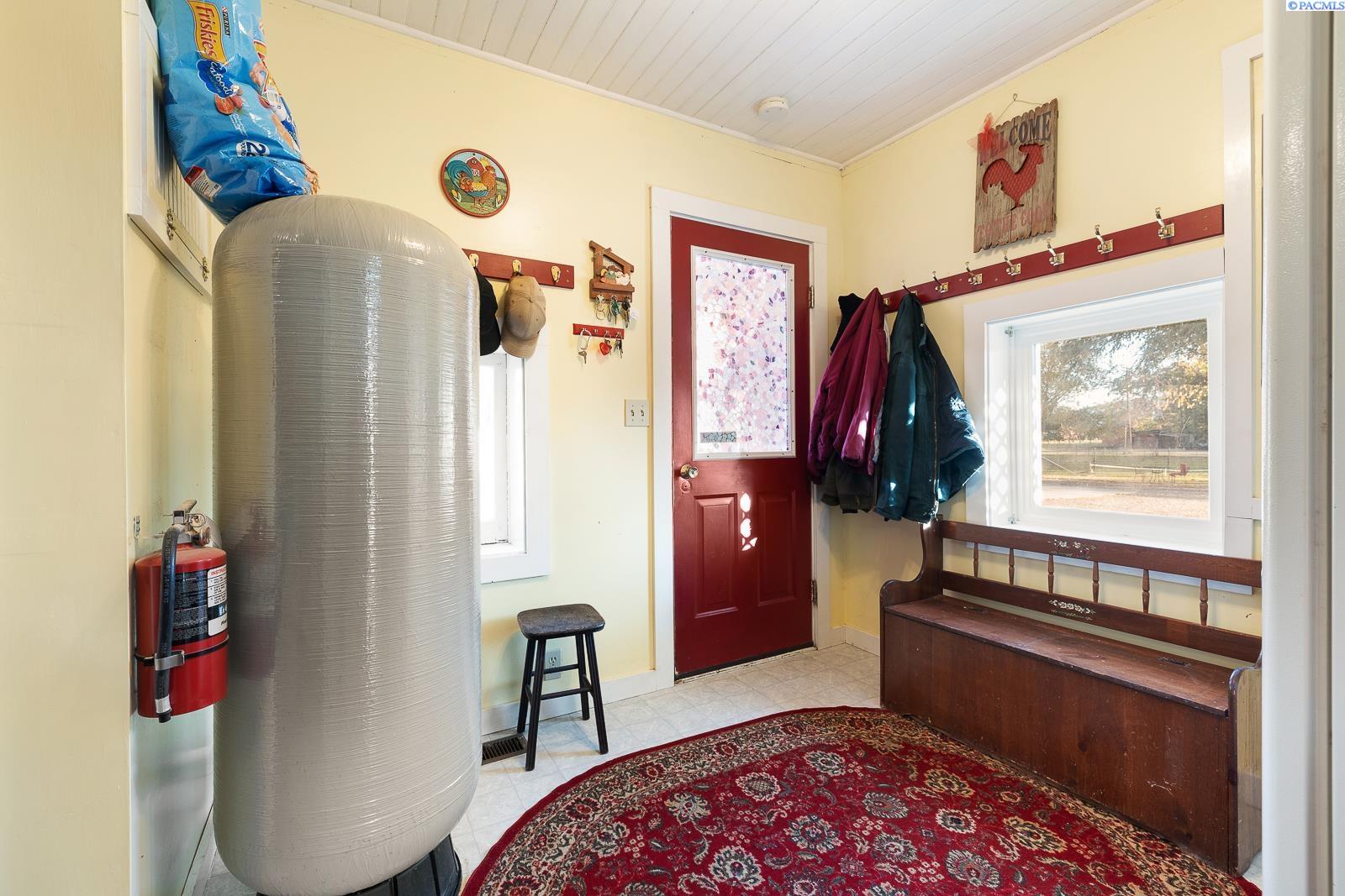 Benton City, Washington 99320, United States, 4 Bedrooms Bedrooms, ,3 BathroomsBathrooms,Residential,Pending,124854