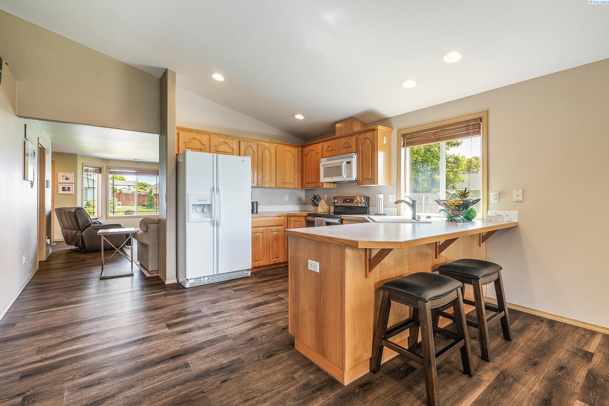 Pasco, Washington 99301, United States, 3 Bedrooms Bedrooms, ,2 BathroomsBathrooms,Residential,Active,129961