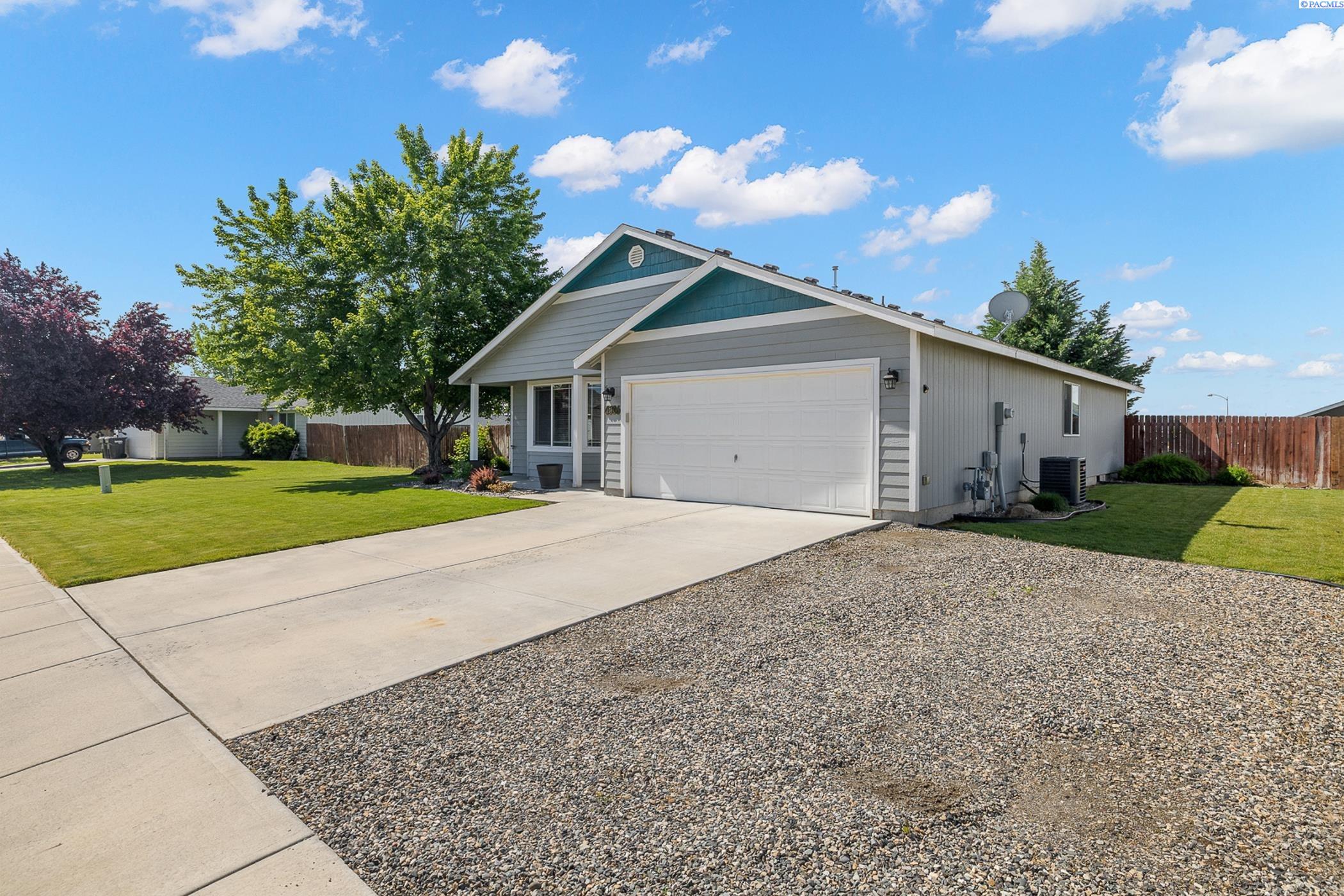 Pasco, Washington 99301, United States, 3 Bedrooms Bedrooms, ,2 BathroomsBathrooms,Residential,Active,129961