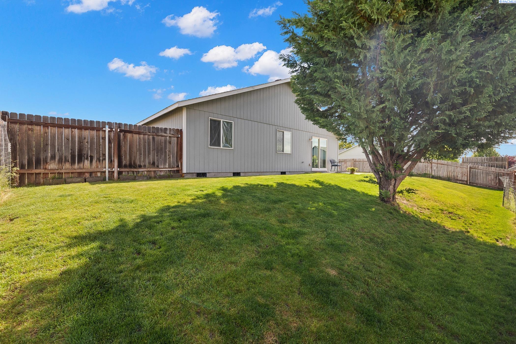 Pasco, Washington 99301, United States, 3 Bedrooms Bedrooms, ,2 BathroomsBathrooms,Residential,Active,129961