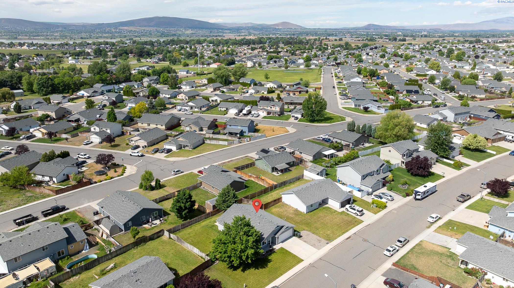 Pasco, Washington 99301, United States, 3 Bedrooms Bedrooms, ,2 BathroomsBathrooms,Residential,Active,129961