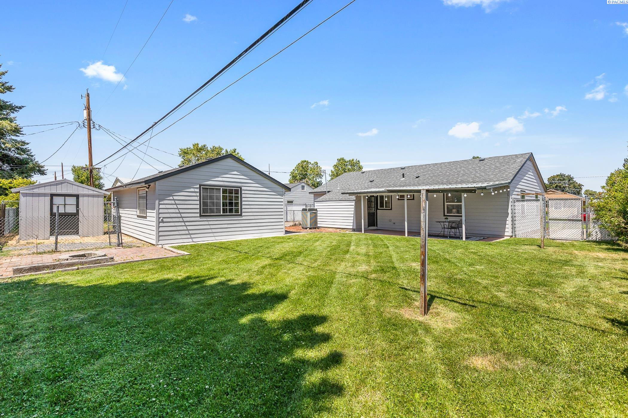 Richland, Washington 99354, United States, 3 Bedrooms Bedrooms, ,1 BathroomBathrooms,Residential,Pending,159749