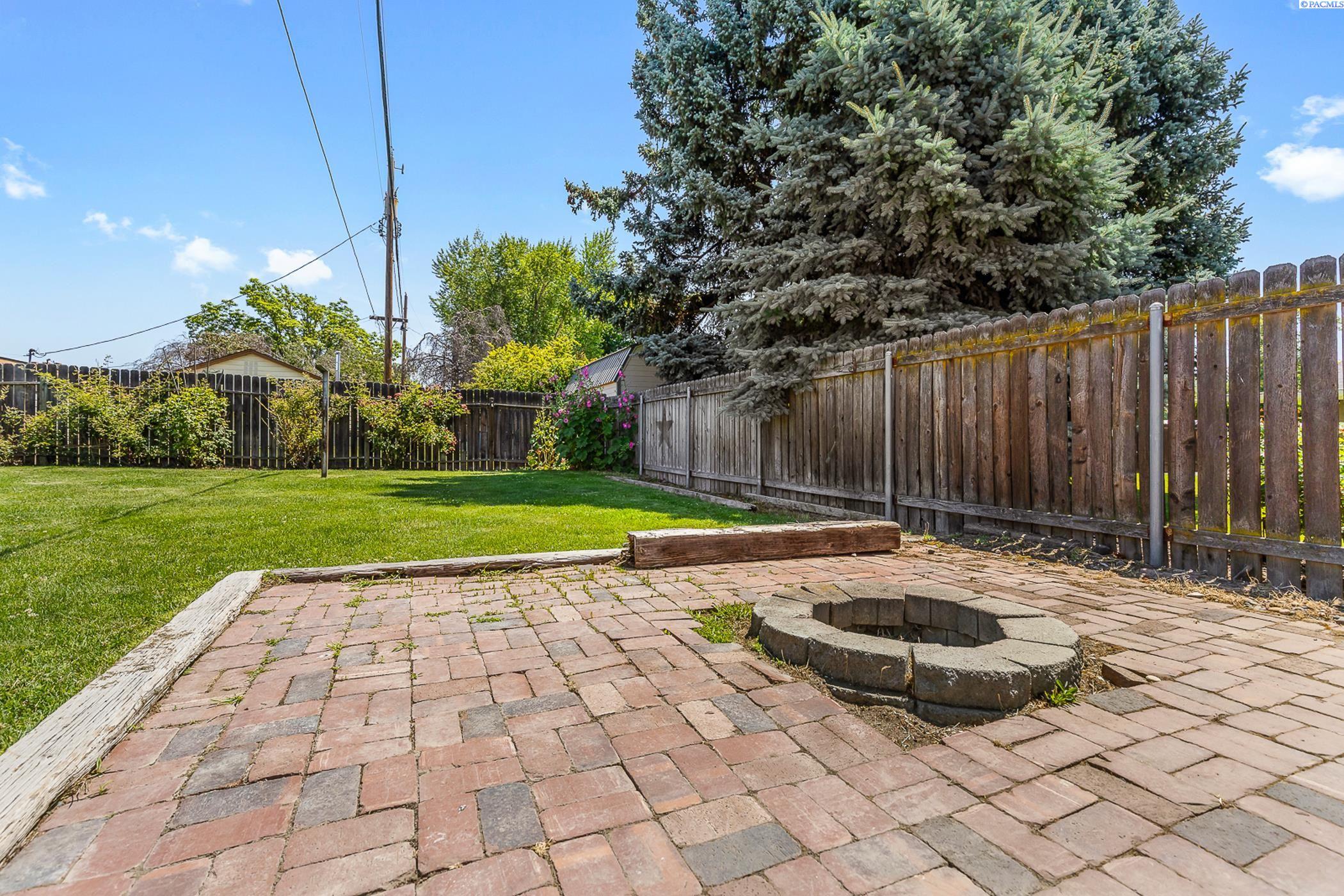 Richland, Washington 99354, United States, 3 Bedrooms Bedrooms, ,1 BathroomBathrooms,Residential,Pending,159749