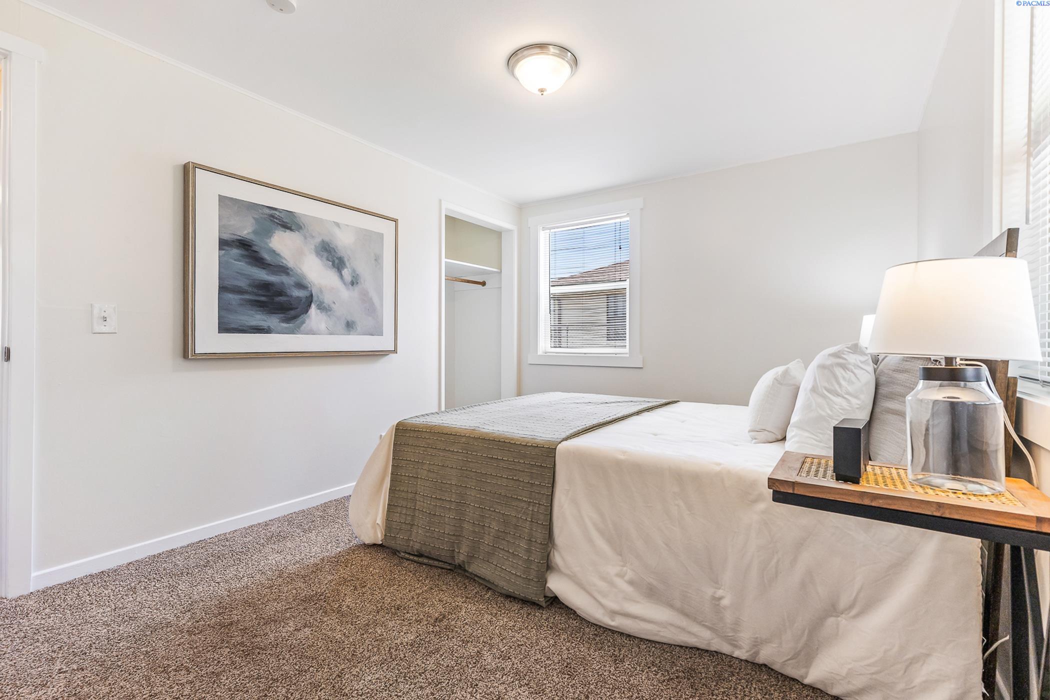 Richland, Washington 99354, United States, 3 Bedrooms Bedrooms, ,1 BathroomBathrooms,Residential,Pending,159749