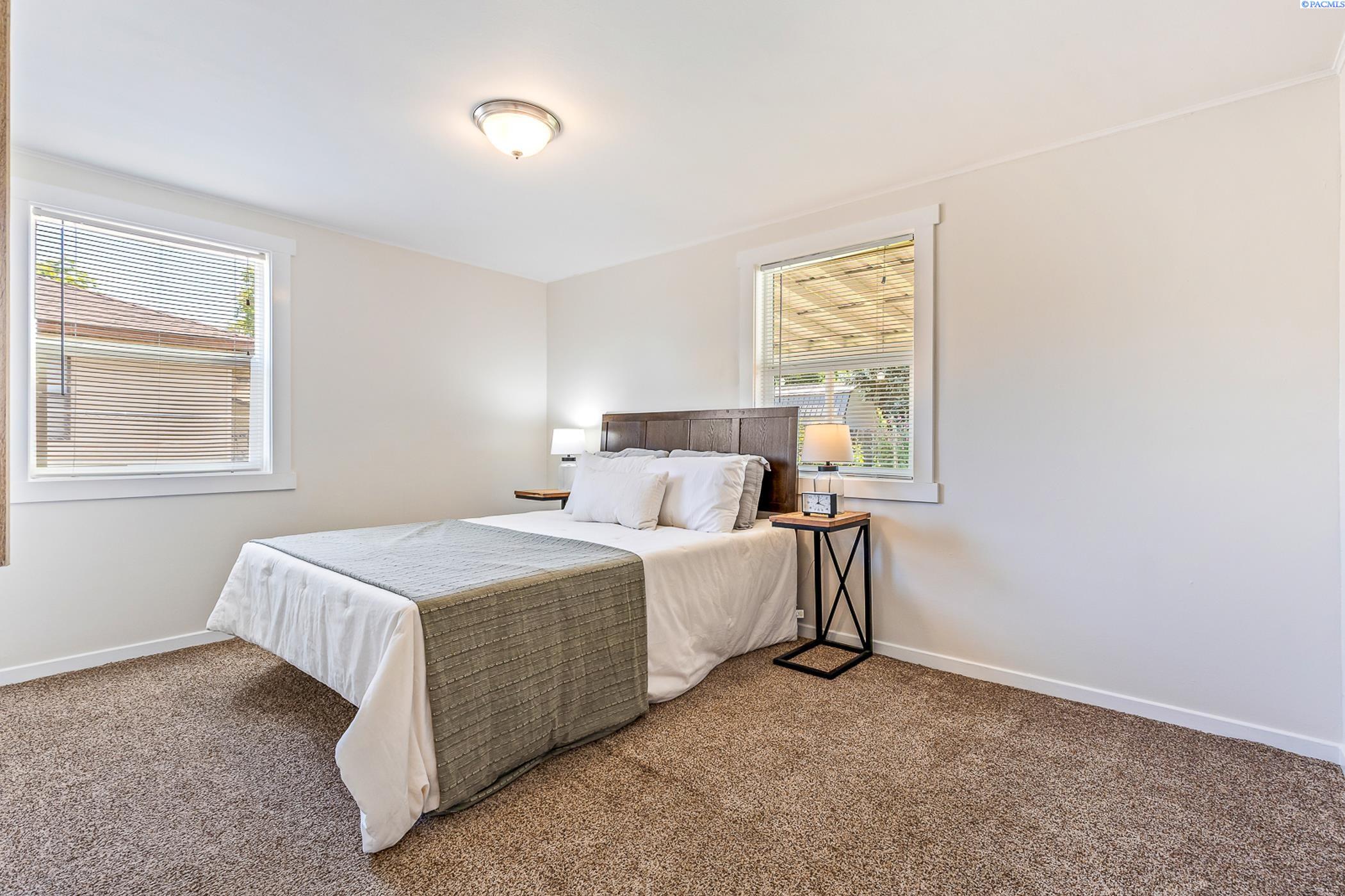 Richland, Washington 99354, United States, 3 Bedrooms Bedrooms, ,1 BathroomBathrooms,Residential,Pending,159749