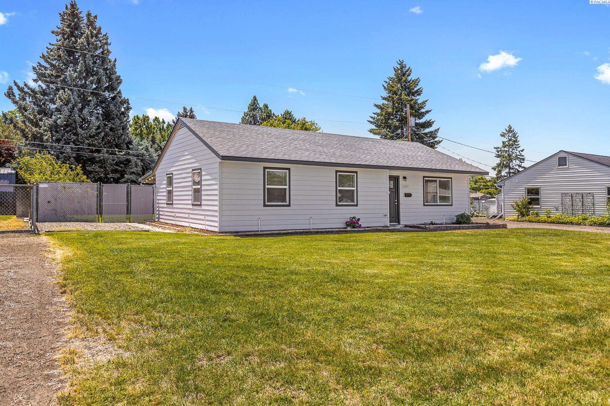 Richland, Washington 99354, United States, 3 Bedrooms Bedrooms, ,1 BathroomBathrooms,Residential,Pending,159749