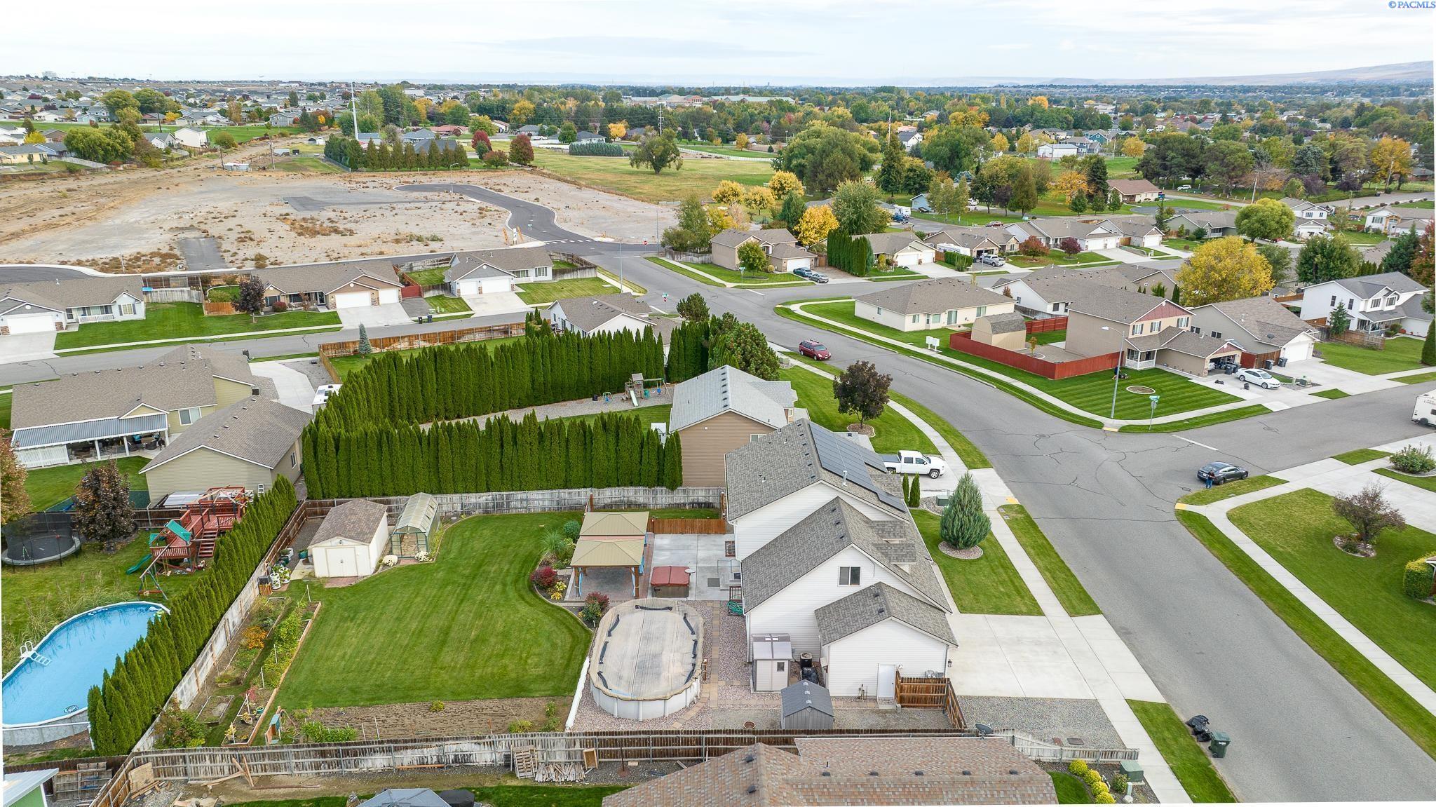 Pasco, Washington 99301, United States, 6 Bedrooms Bedrooms, ,4 BathroomsBathrooms,Residential,Active,1494