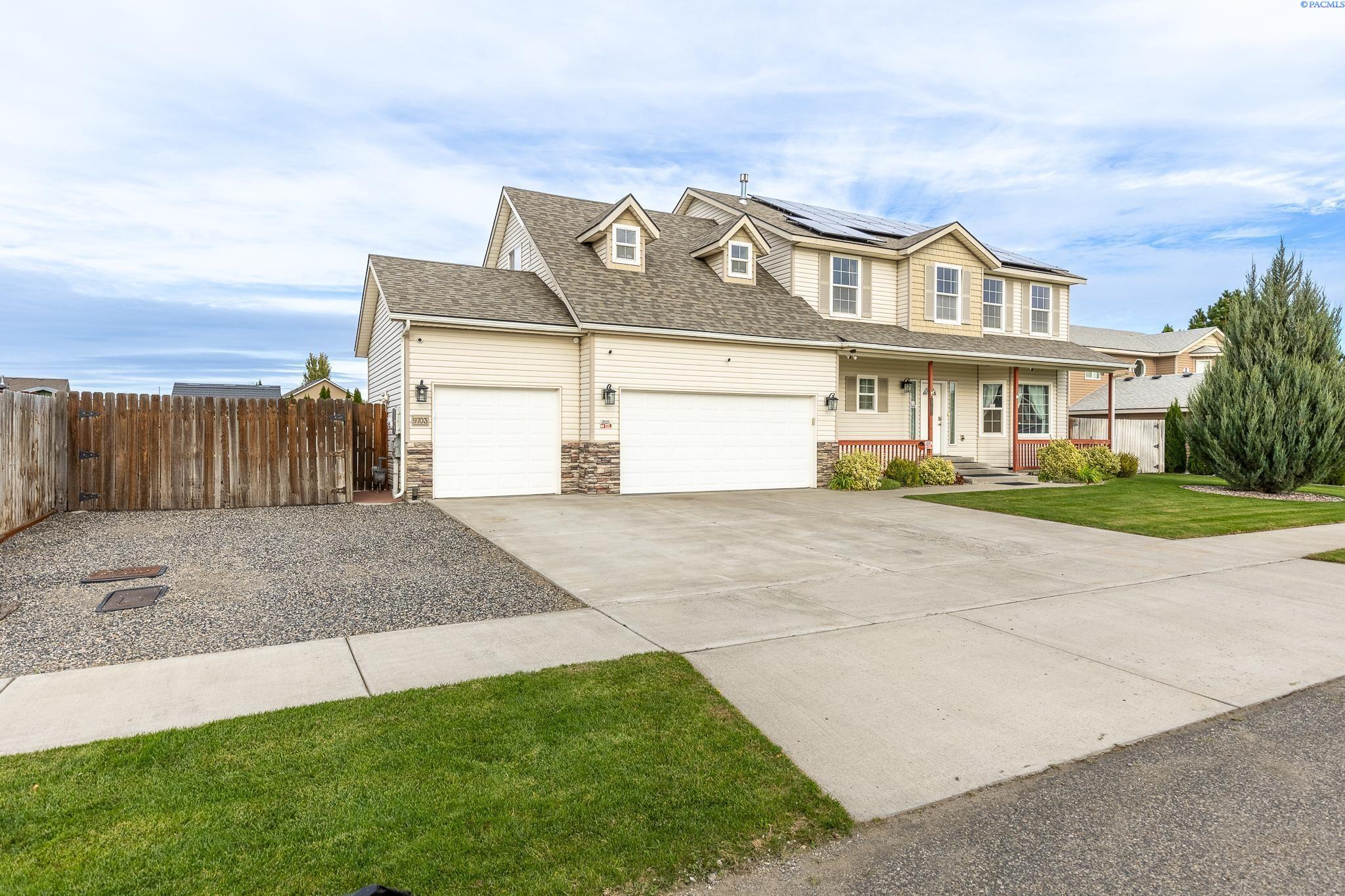 Pasco, Washington 99301, United States, 6 Bedrooms Bedrooms, ,4 BathroomsBathrooms,Residential,Active,1494