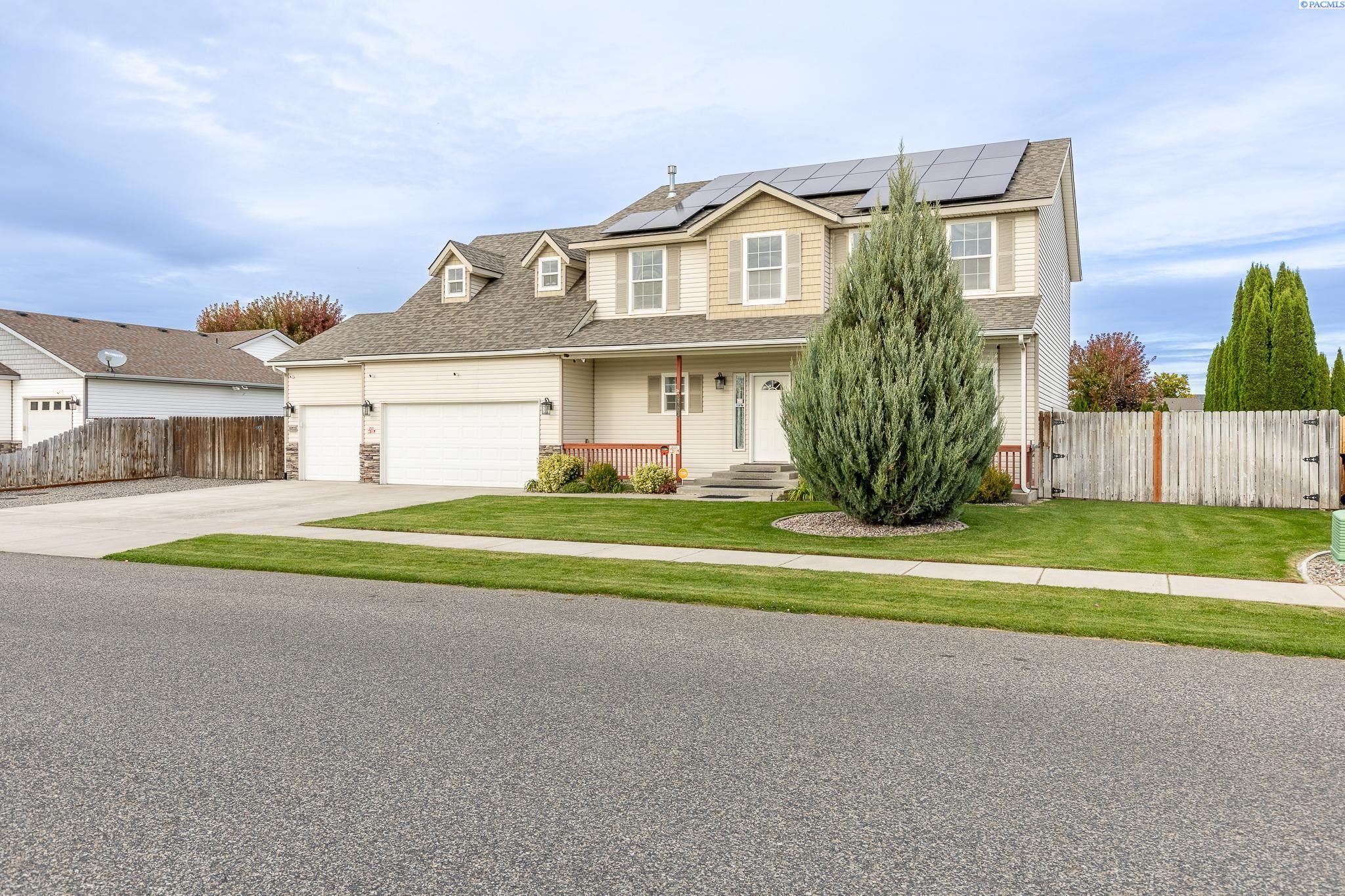 Pasco, Washington 99301, United States, 6 Bedrooms Bedrooms, ,4 BathroomsBathrooms,Residential,Active,1494