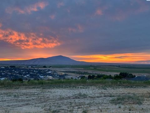 Photo of Lot 45 NKA Watermark Ph1, West Richland, WA 99353 (MLS # 285757)