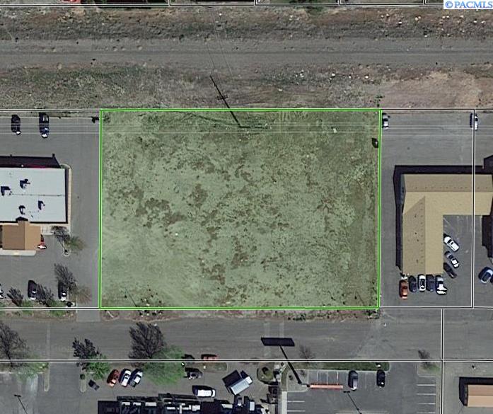 Photo 1 of 1 — 8516 W Gage Blvd, Kennewick, WA 99336