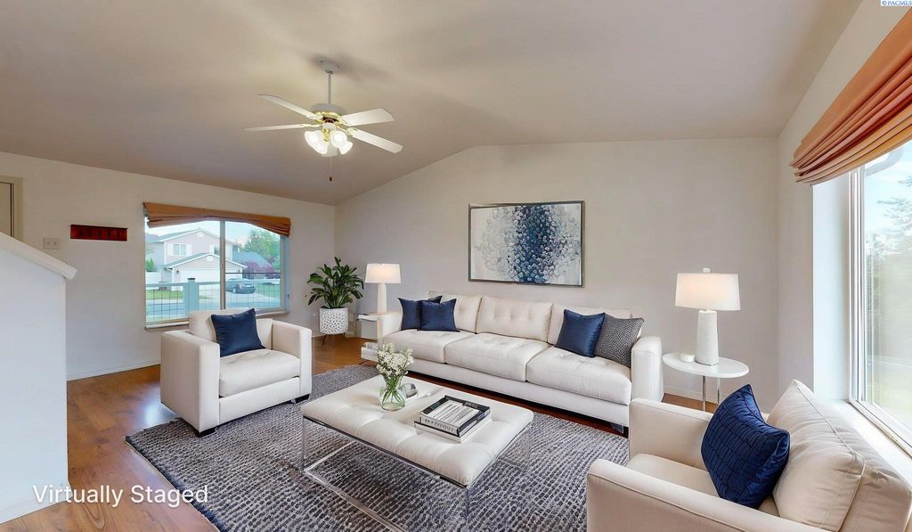 Photo of 1625 NW Valhalla Dr, Pullman, WA 99163 (MLS # 284375)