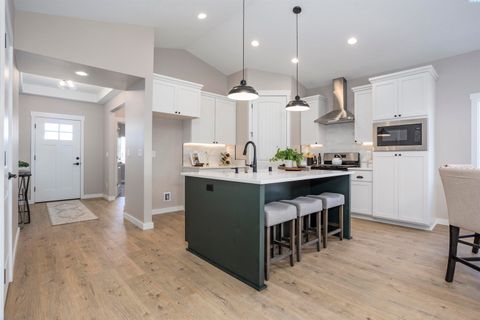 Photo of 3721 Morningside Parkway, Richland, WA 99352 (MLS # 282647)