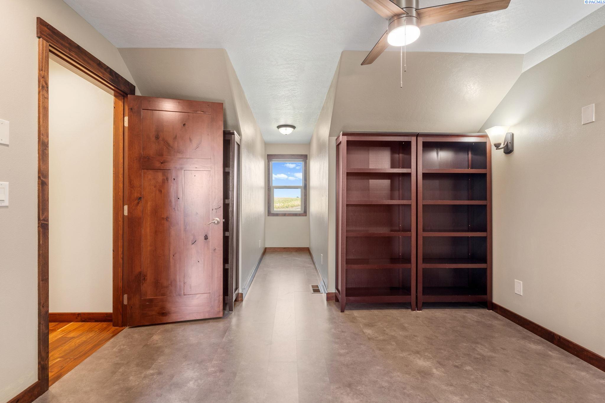 Pasco, Washington 99301, United States, 4 Bedrooms Bedrooms, ,3 BathroomsBathrooms,Residential,Active,53390