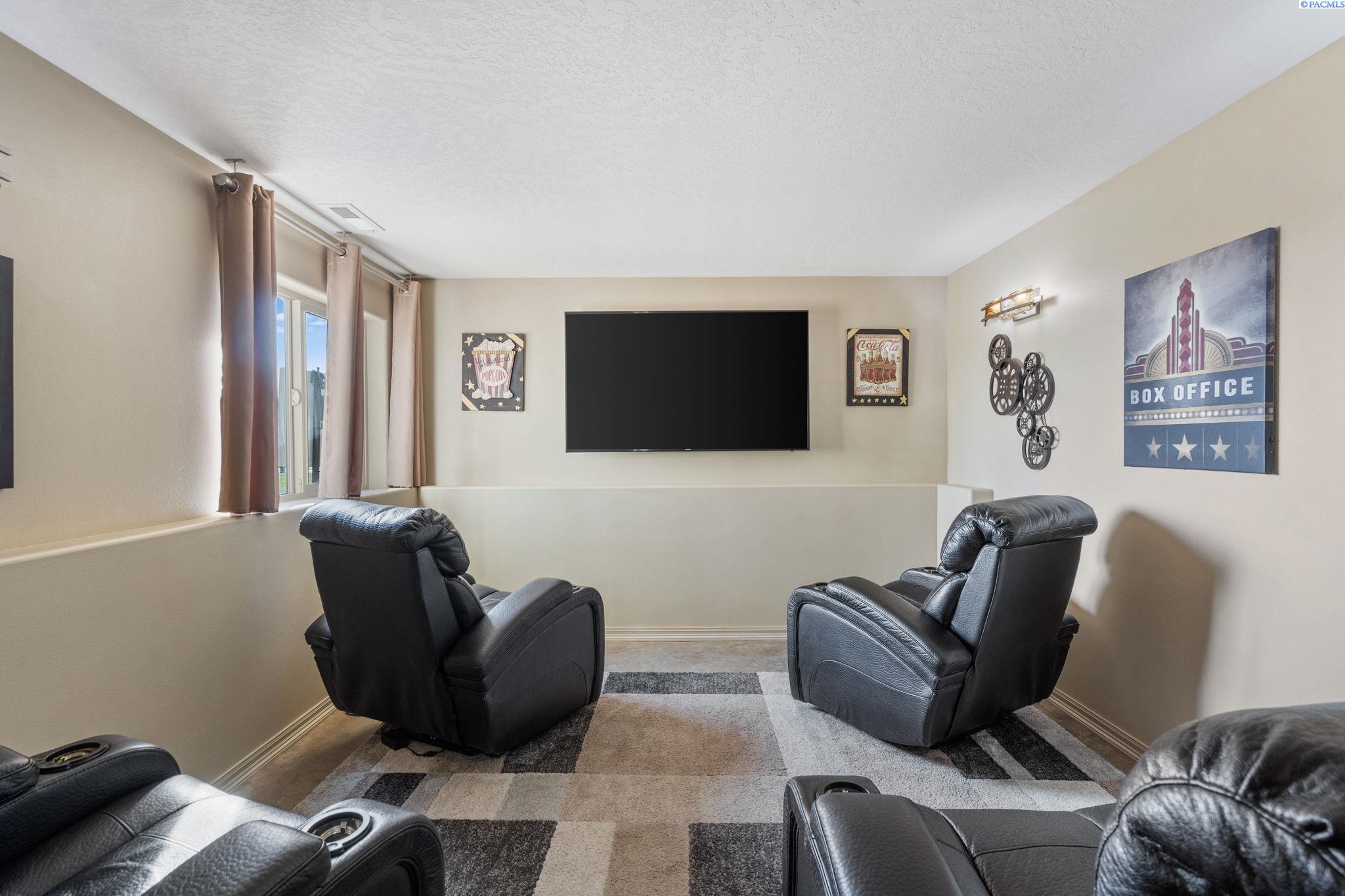 Pasco, Washington 99301, United States, 4 Bedrooms Bedrooms, ,3 BathroomsBathrooms,Residential,Active,53390