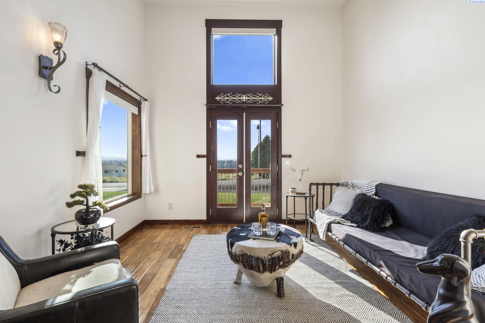 Pasco, Washington 99301, United States, 4 Bedrooms Bedrooms, ,3 BathroomsBathrooms,Residential,Active,53390