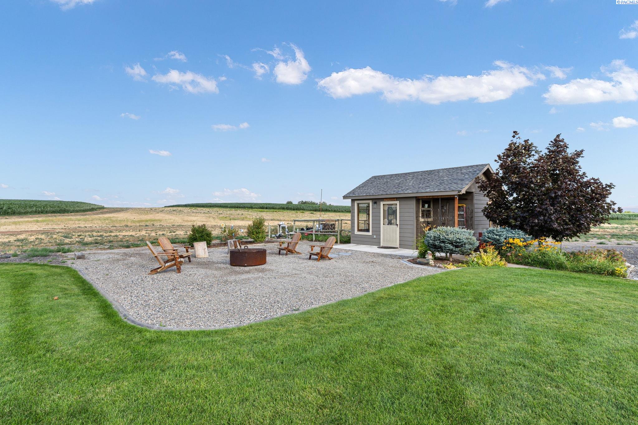 Pasco, Washington 99301, United States, 4 Bedrooms Bedrooms, ,3 BathroomsBathrooms,Residential,Active,53390