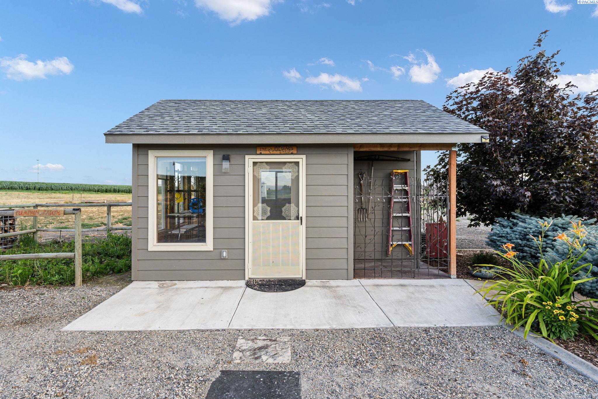 Pasco, Washington 99301, United States, 4 Bedrooms Bedrooms, ,3 BathroomsBathrooms,Residential,Active,53390