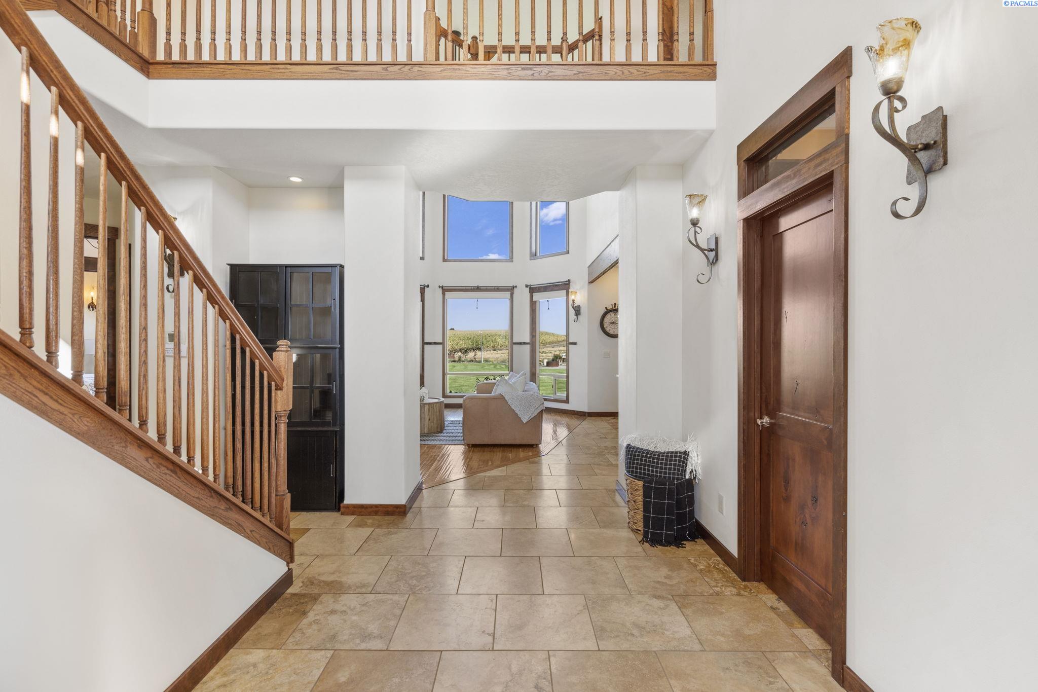 Pasco, Washington 99301, United States, 4 Bedrooms Bedrooms, ,3 BathroomsBathrooms,Residential,Active,53390