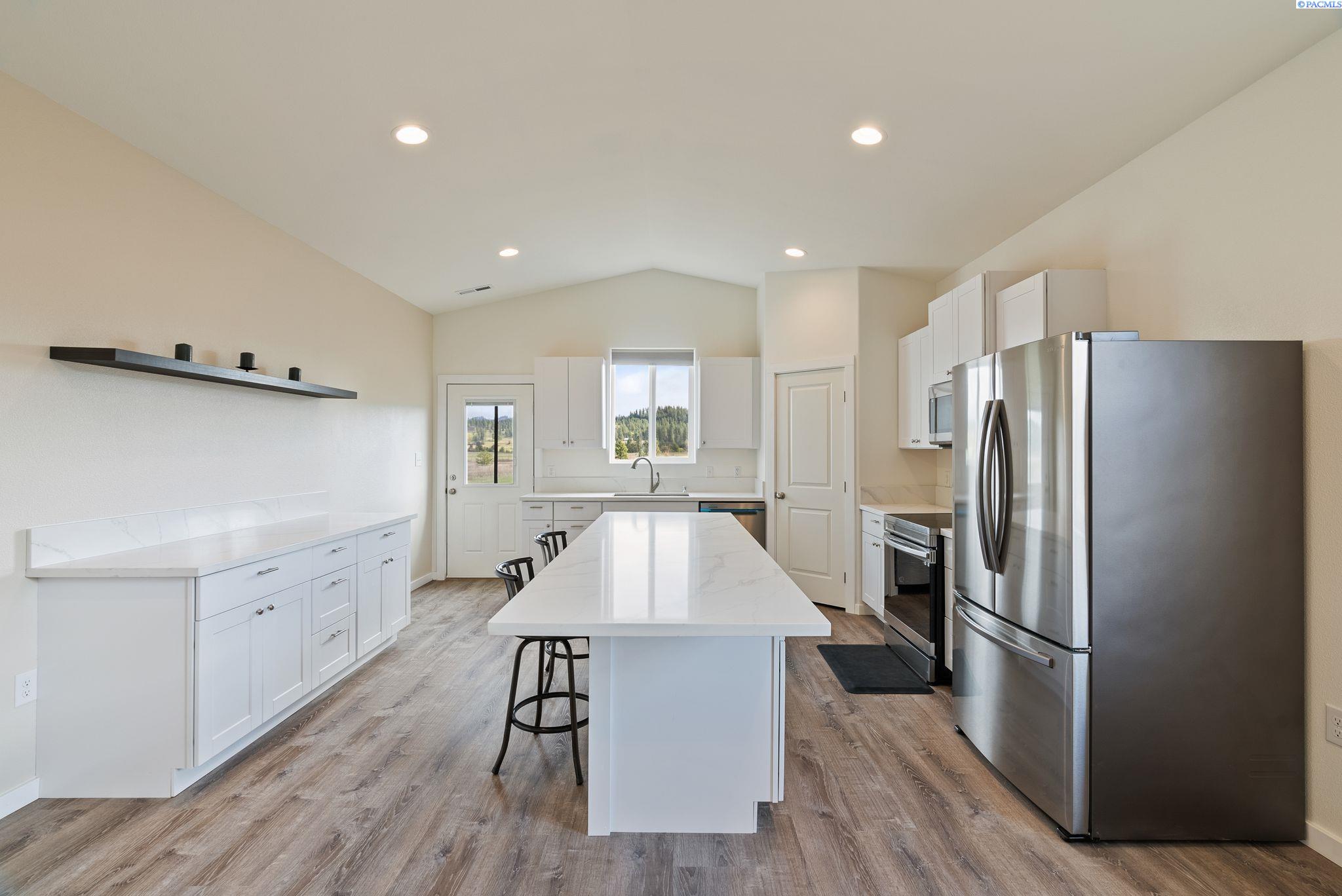 Newport, Washington 99156, United States, 3 Bedrooms Bedrooms, ,2 BathroomsBathrooms,Residential,Active,120587