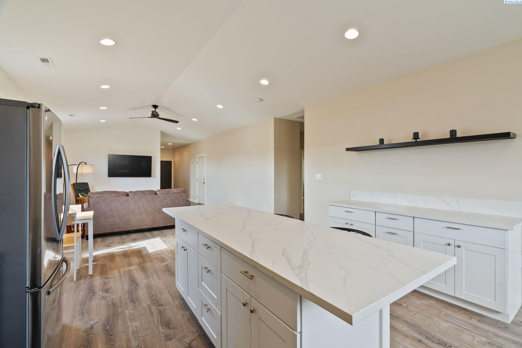 Newport, Washington 99156, United States, 3 Bedrooms Bedrooms, ,2 BathroomsBathrooms,Residential,Active,120587