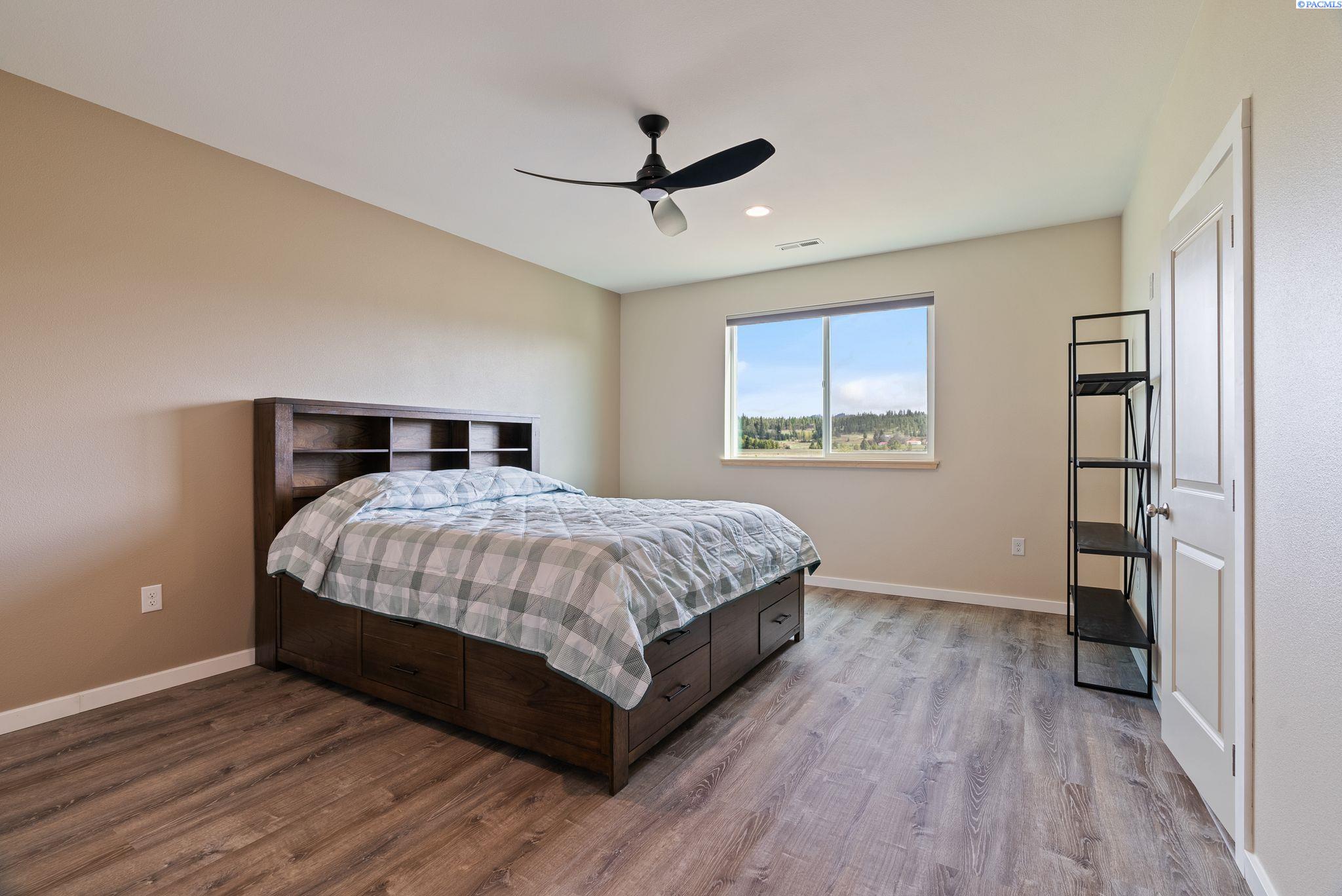 Newport, Washington 99156, United States, 3 Bedrooms Bedrooms, ,2 BathroomsBathrooms,Residential,Active,120587