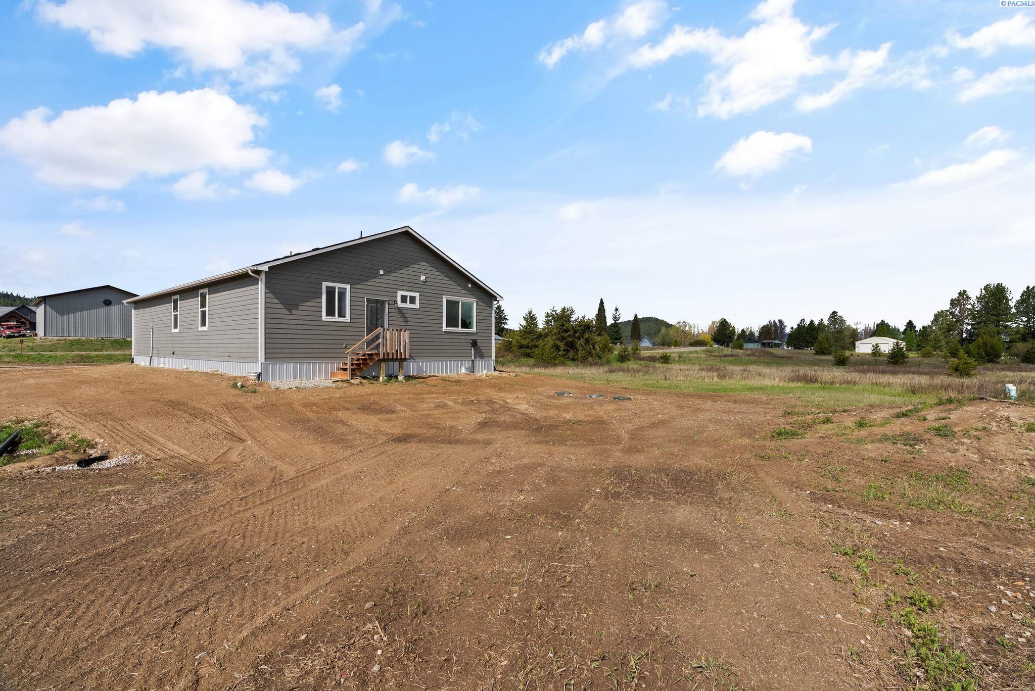 Newport, Washington 99156, United States, 3 Bedrooms Bedrooms, ,2 BathroomsBathrooms,Residential,Active,120587