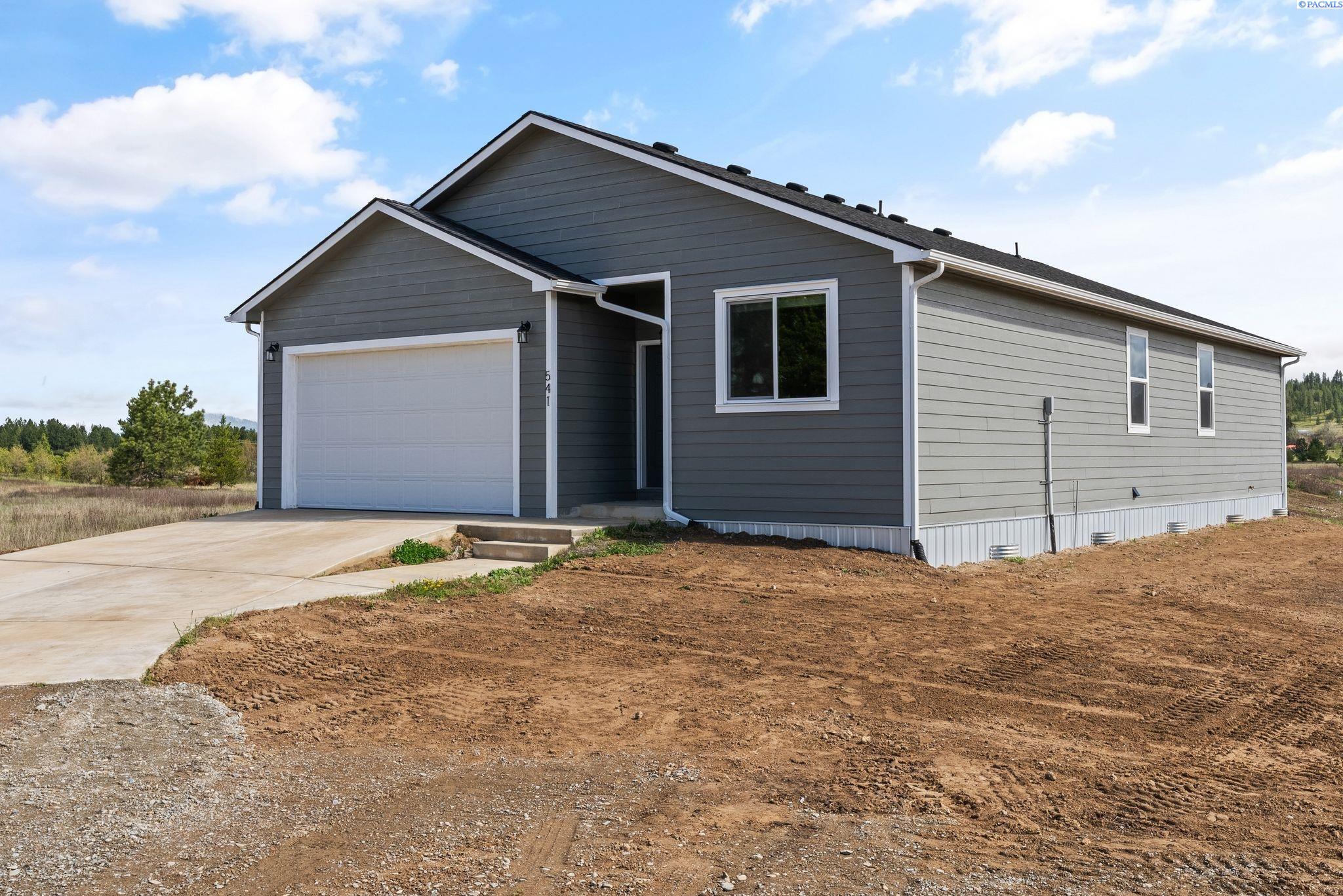 Newport, Washington 99156, United States, 3 Bedrooms Bedrooms, ,2 BathroomsBathrooms,Residential,Active,120587