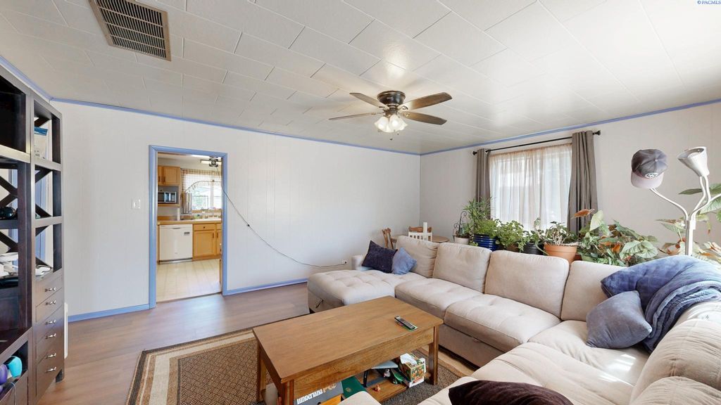 Photo of 1615 N Oak St, Colfax, WA 99111 (MLS # 285862)