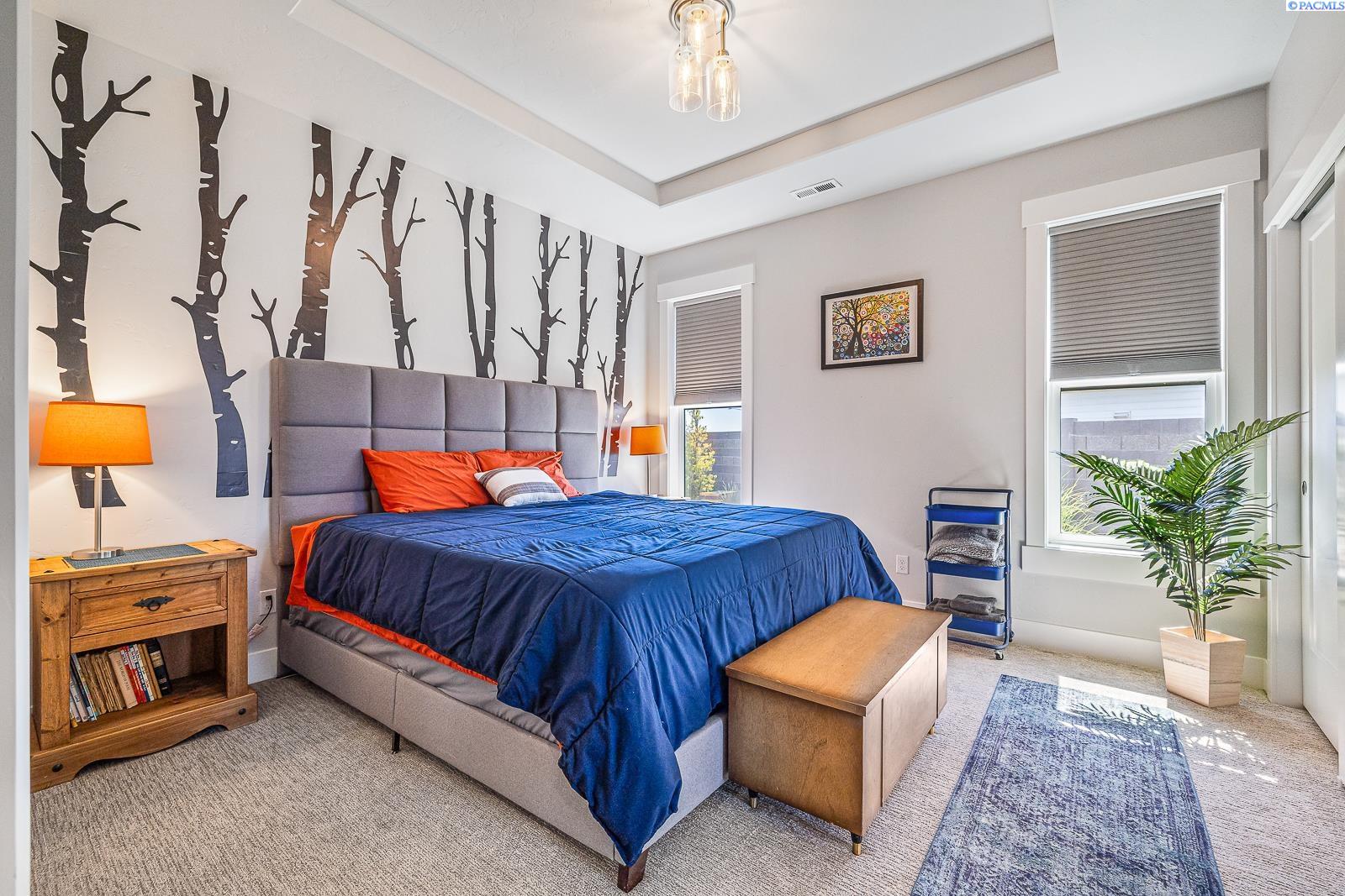 Richland, Washington 99352, United States, 3 Bedrooms Bedrooms, ,3 BathroomsBathrooms,Residential,Pending,124869