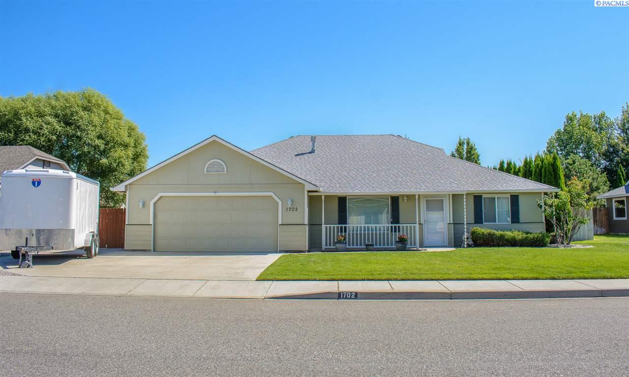 Photo 1 of 1 — 1702 Maplewood Ave., West Richland, WA 99353