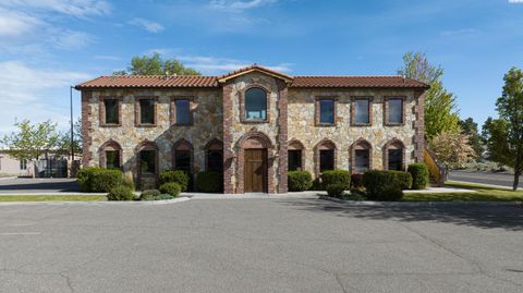 Photo of 7000 Okanogan Place, Kennewick, WA 99336 (MLS # 285860)